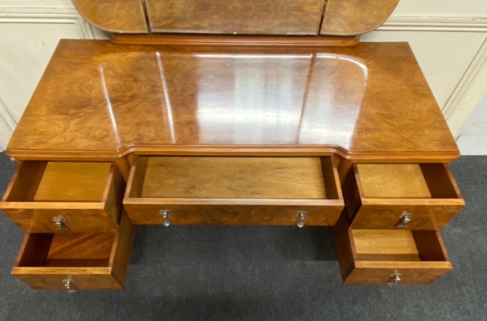 Queen Anne Burr Walnut Dressing Table View IX