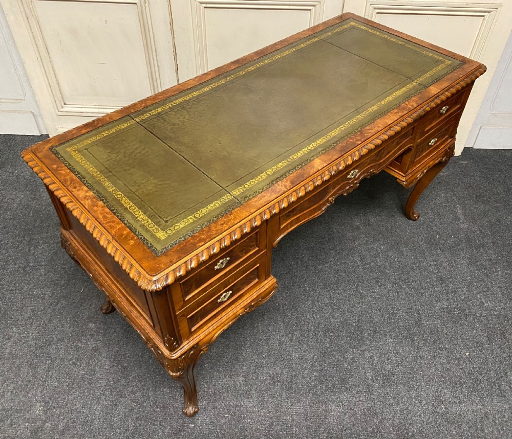 Fine Quality Burr Walnut Desk View XIII