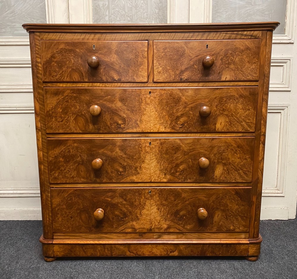 Victorian Burr Walnut Chest of Drawers