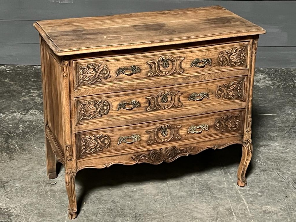 French Oak Chest of Drawers 