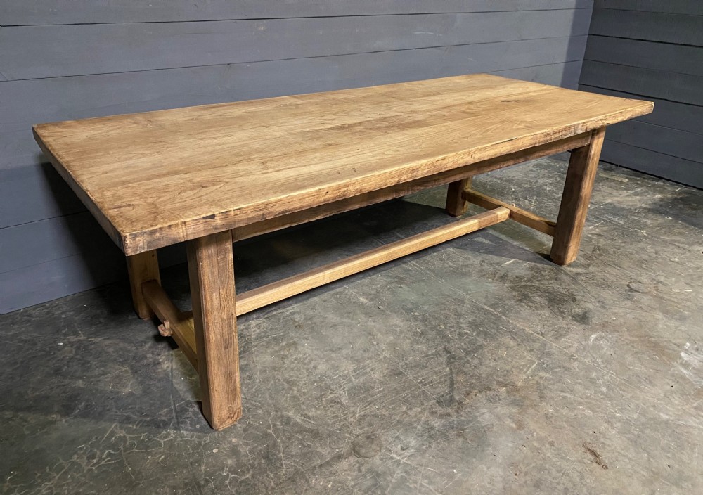 Good quality French Bleached Oak Farmhouse Dining Table 