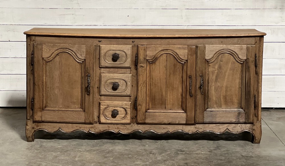 French Bleached Oak Early Enfilade