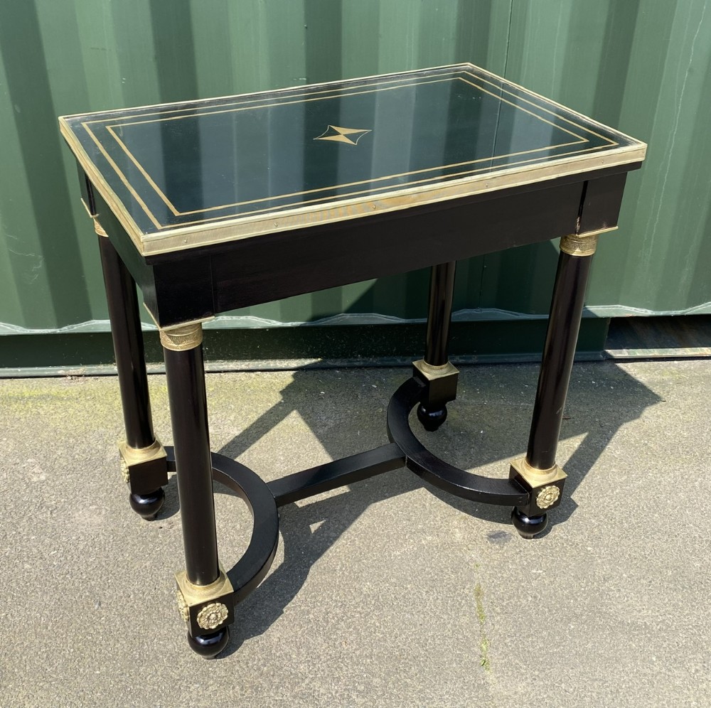 Fine Quality French Louis XVI Table