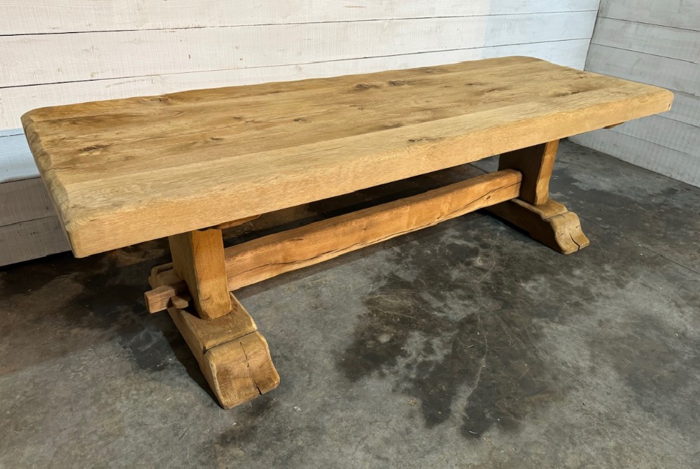 Stunning Quality Large Bleached Oak Farmhouse Dining Table 