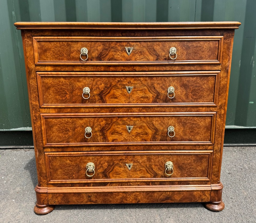 Exceptional French Burr Walnut Chest of Drawers