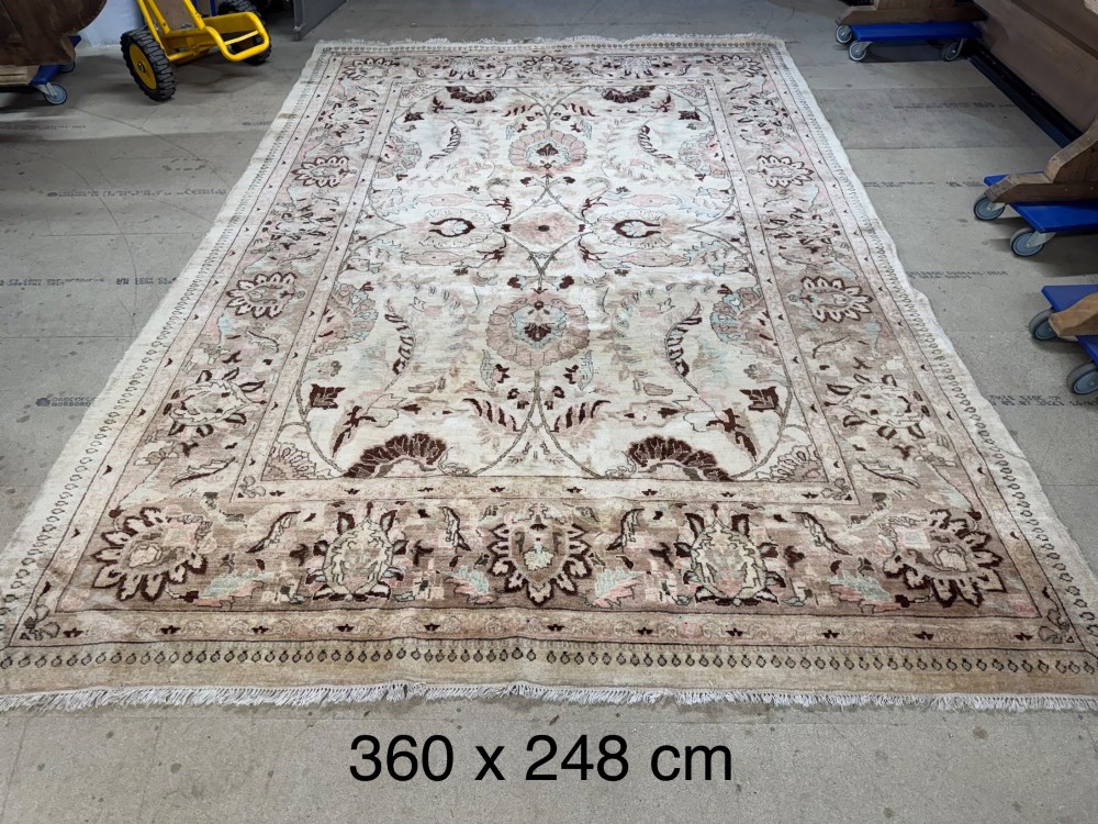 Very Large Carpet View X