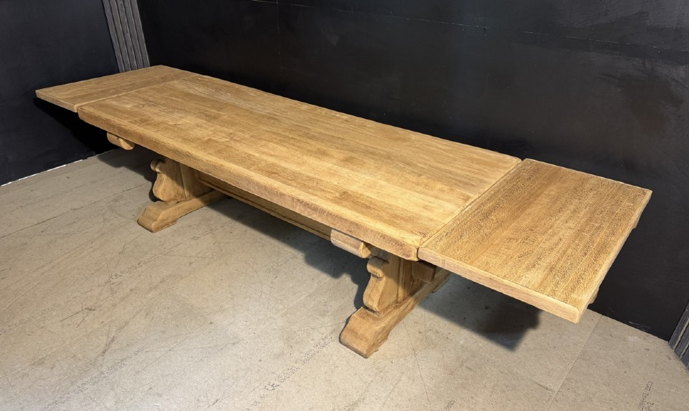 Large Extendable Oak Farmhouse Dining Table View XIV