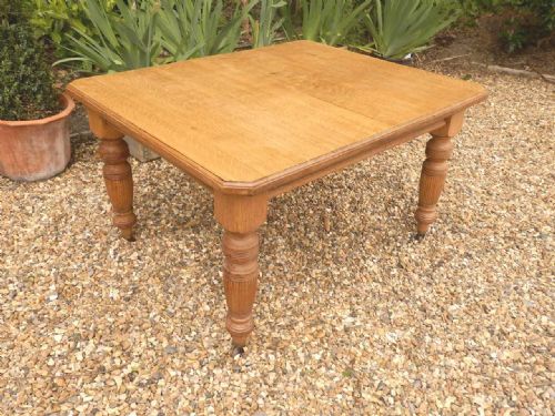 Oak Extending Dining Table