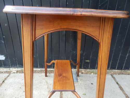 ARTS AND CRAFTS SIDE TABLE BURR WALNUT EDWARDIAN VERY SOLID AND ORIGINAL - ADDITIONAL PHOTO 5