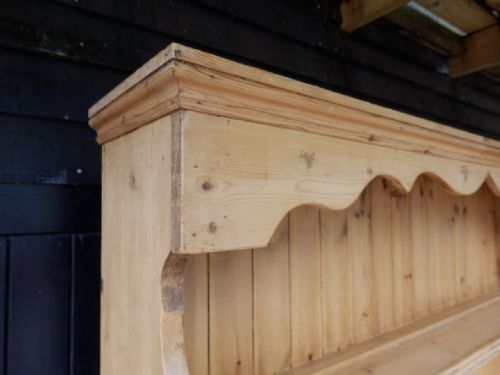 PINE DRESSER IN TWO SECTIONS - ADDITIONAL PHOTO 2