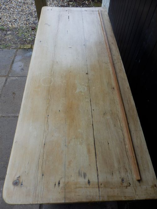 PINE DRESSER IN TWO SECTIONS - ADDITIONAL PHOTO 8
