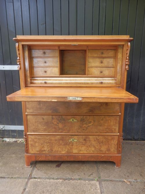 Bureau in Burr Walnut. Excellent Condition.