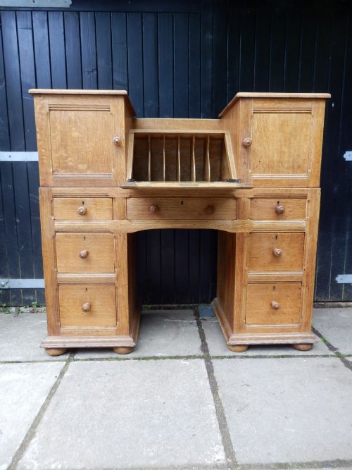 BUREAU SOLID OAK ERCOL EXCELLENT CONDITION - ADDITIONAL PHOTO 2