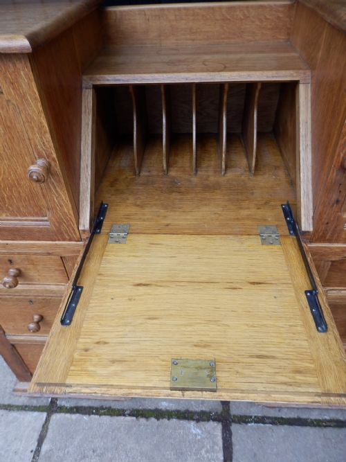 BUREAU SOLID OAK ERCOL EXCELLENT CONDITION - ADDITIONAL PHOTO 4