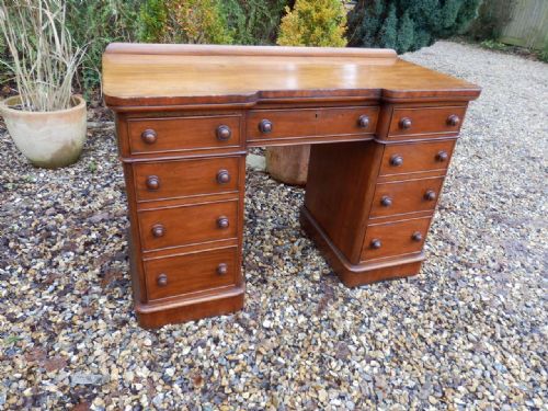 VICTORIAN MAHOGANY TWIN PEDESTAL DESK - ADDITIONAL PHOTO 1