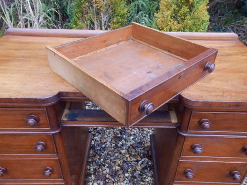 VICTORIAN MAHOGANY TWIN PEDESTAL DESK - ADDITIONAL PHOTO 6