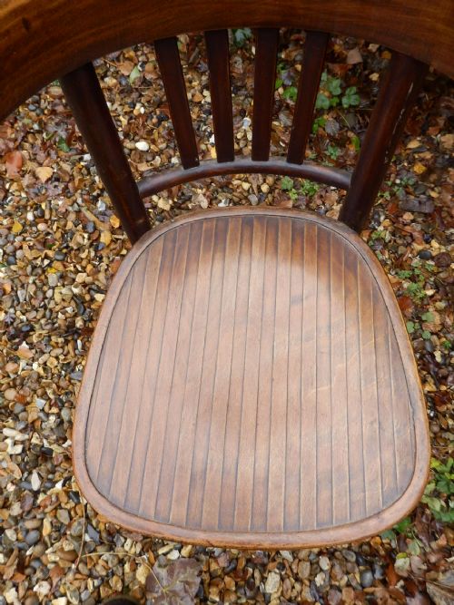 BENTWOOD CHAIR POLISH - ADDITIONAL PHOTO 1