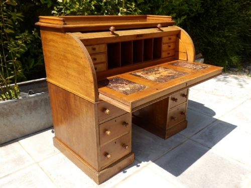 OAK CYLINDER DESK - ADDITIONAL PHOTO 2