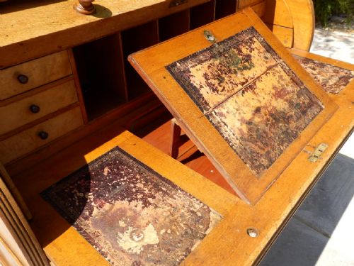 OAK CYLINDER DESK - ADDITIONAL PHOTO 4