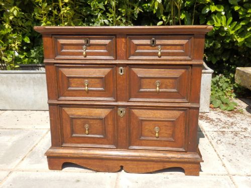 EARLY GEORGIAN GEOMETRIC CHEST OF DRAWERS - ADDITIONAL PHOTO 1