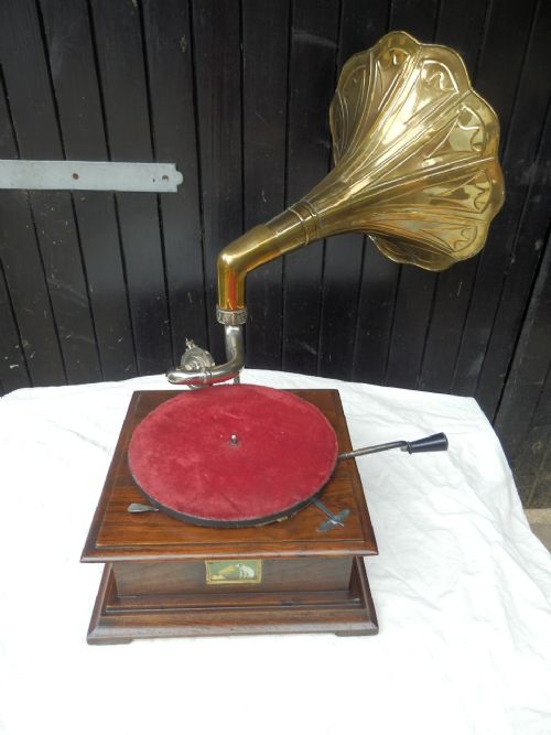Hmv Gramophone. Excellent Condition