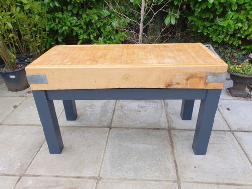 BUTCHER'S BLOCK 4FT6INS X 2FT6INS - ADDITIONAL PHOTO 2