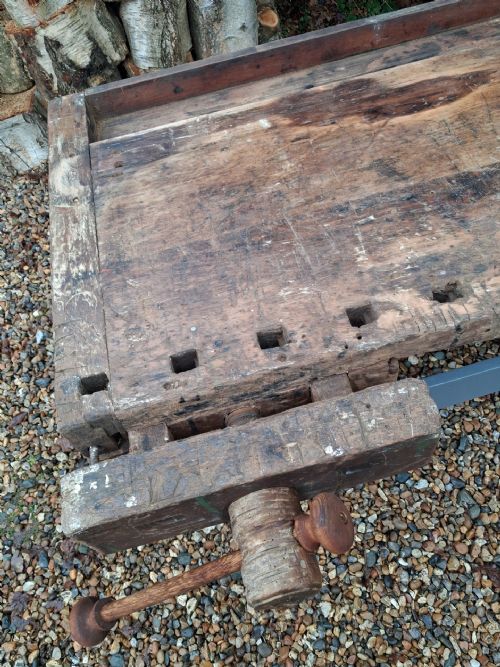 ANTIQUE CARPENTER'S BENCH - ADDITIONAL PHOTO 1