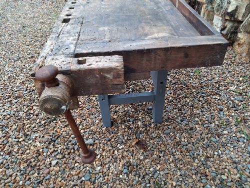 ANTIQUE CARPENTER'S BENCH - ADDITIONAL PHOTO 6
