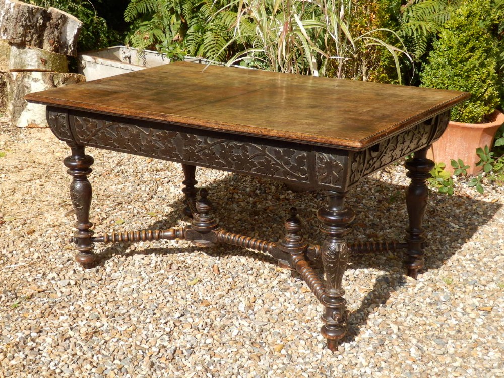 Extending dining table, Victorian