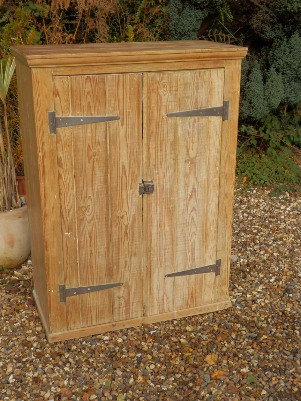 Pine cupboard,