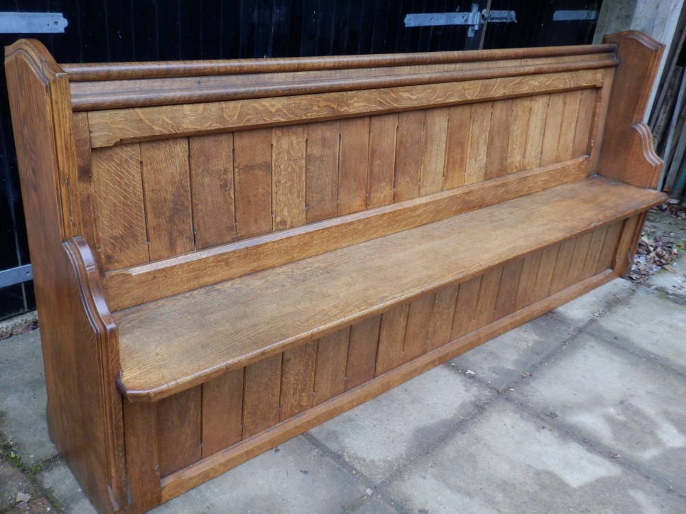 Oak Pew. Choir Stall. Arts and Crafts. Beautiful condition.
