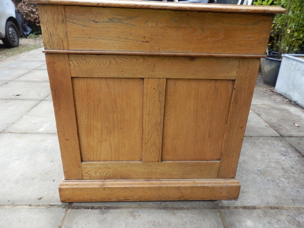 Oak pedestal desk in 3 sections View XI