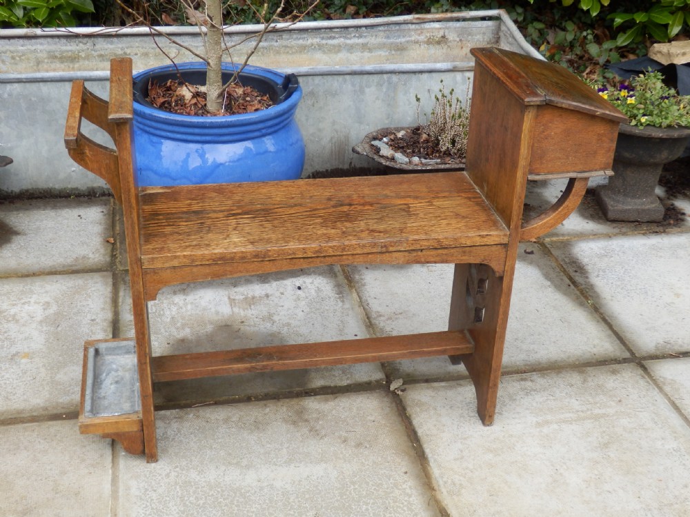 Arts and Crafts Liberty style hall seat in solid oak View III