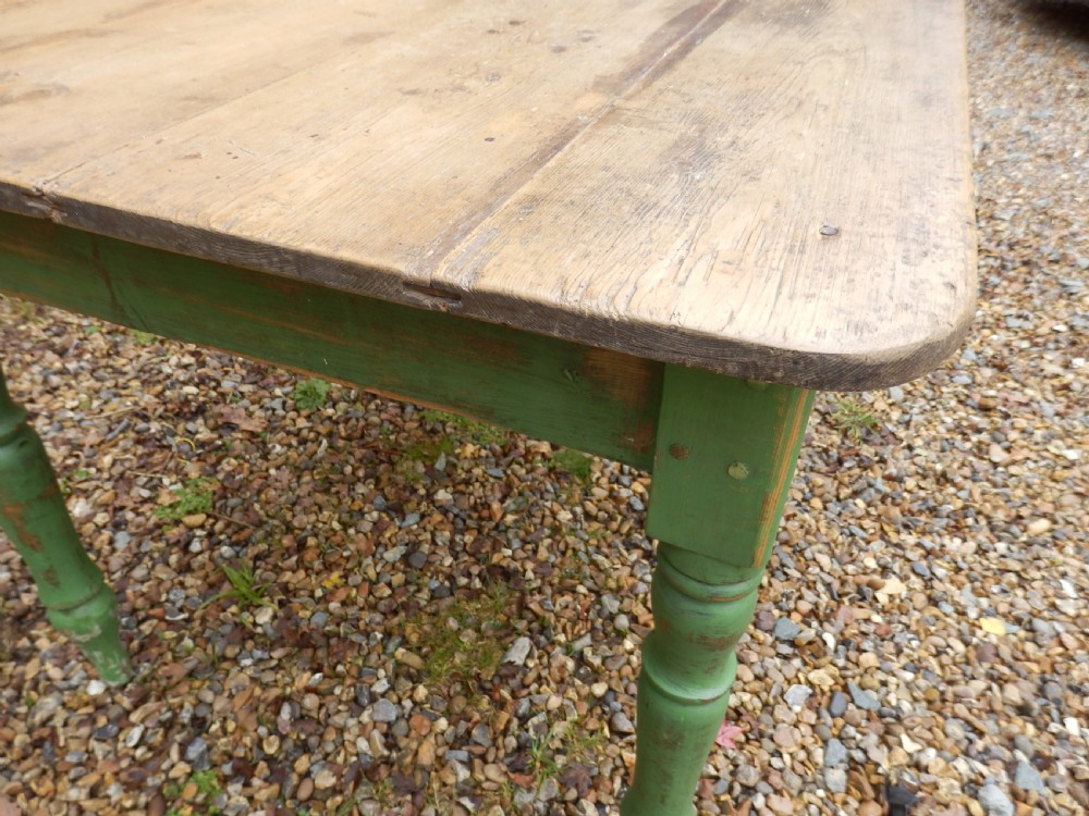 Pine kitchen table. View VI