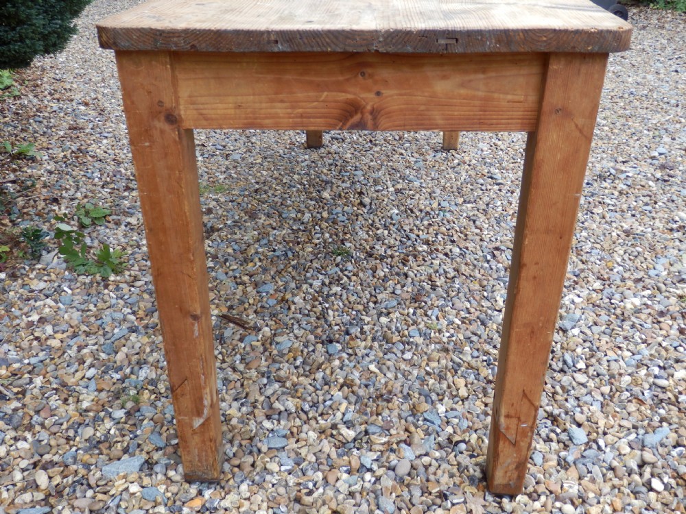 Pine refectory table View V
