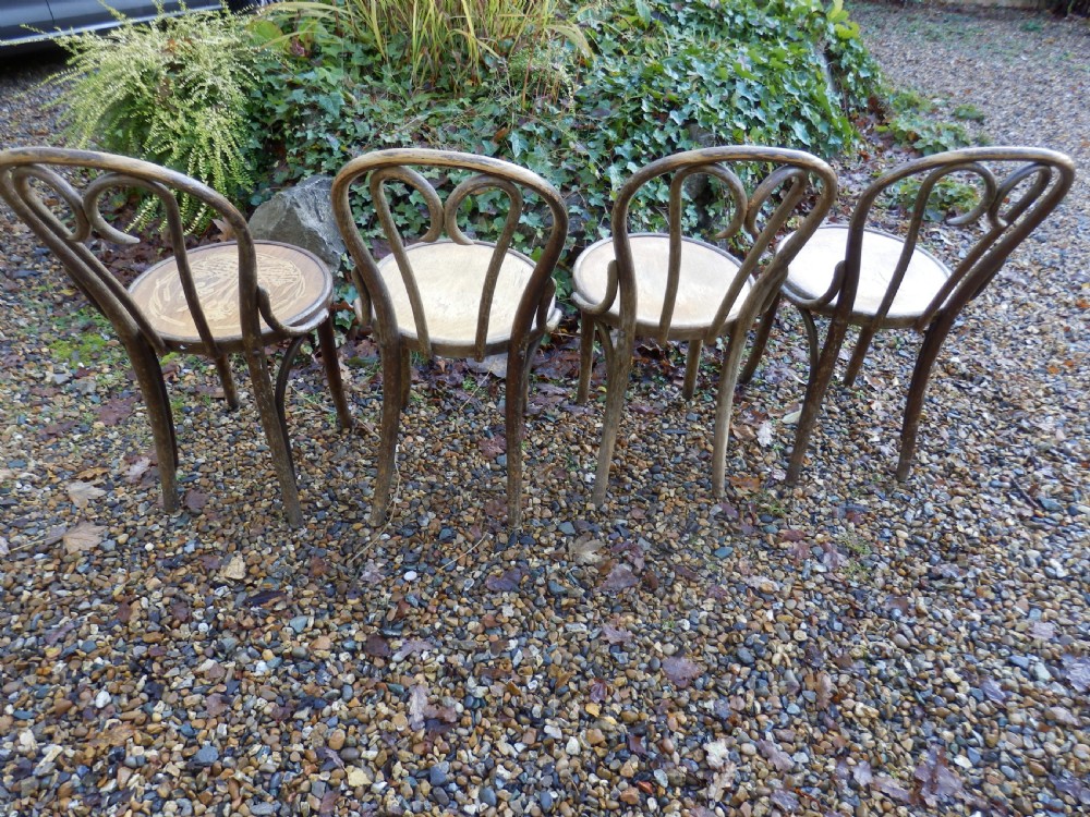 A set of 8 Romanian bentwood 'sweetheart' chairs View II
