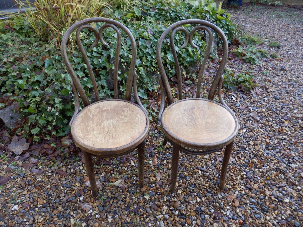 A set of 8 Romanian bentwood 'sweetheart' chairs View VIII
