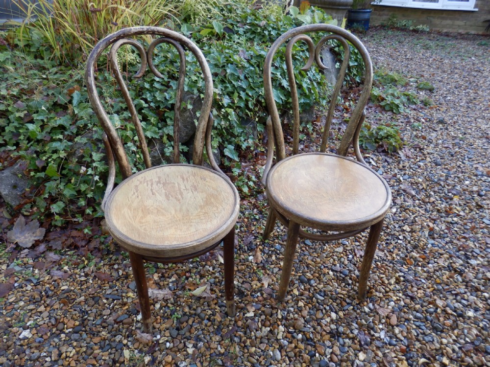 A set of 8 Romanian bentwood 'sweetheart' chairs View IX