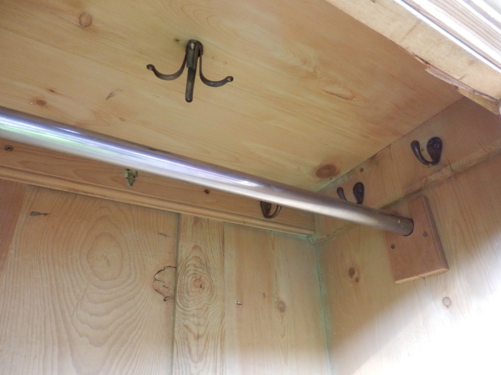 Pine wardrobe View VI