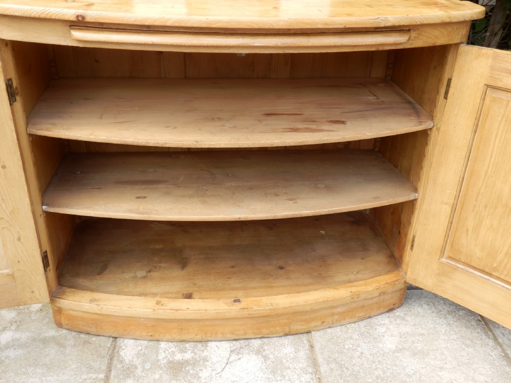 Pine continental Victorian dresser. View XII