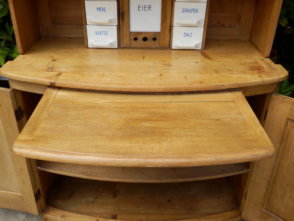 Pine continental Victorian dresser. View XIII