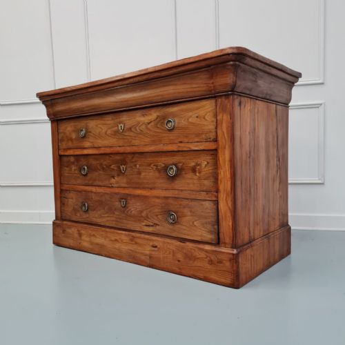 Beautiful Figured Elm French Commode C1850