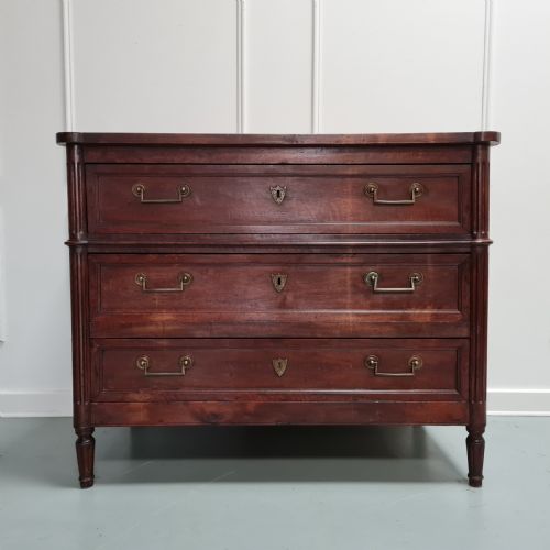 Early Antique French Cherry Commode C1790



early Antique French Cherry Commode C1790