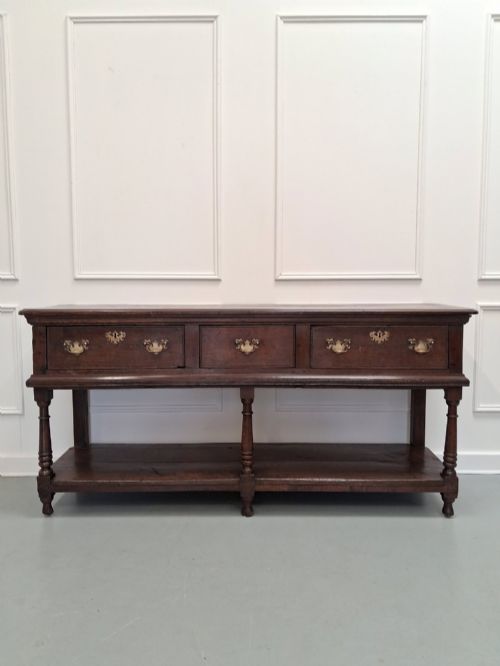 18TH CENTURY GEORGIAN OAK DRESSER BASE