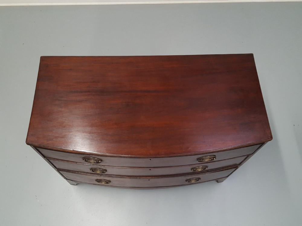 Georgian Bow front Chest of Drawers c1820 View II