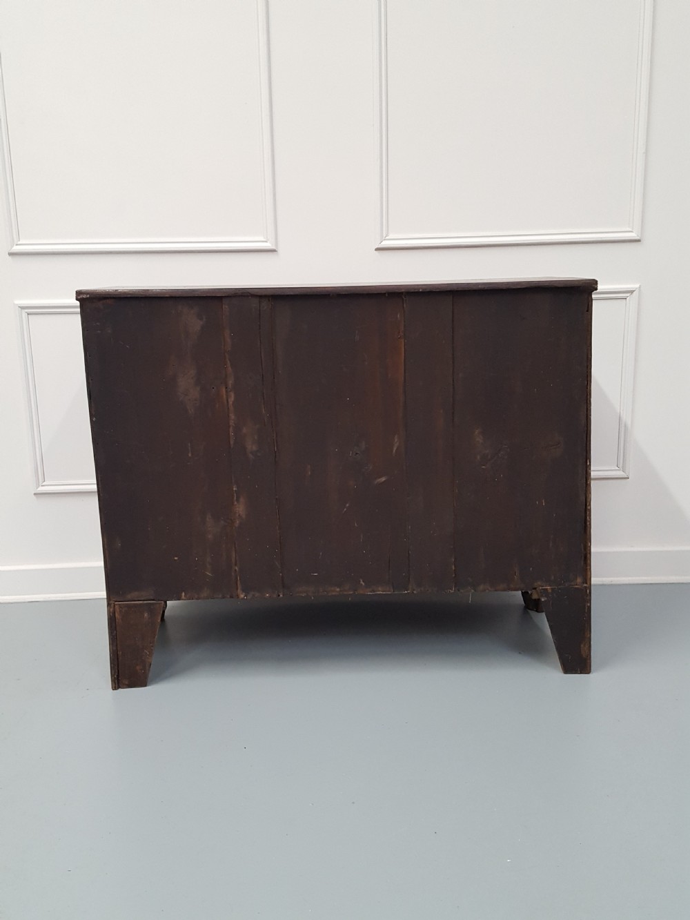 Georgian Bow front Chest of Drawers c1820 View VI