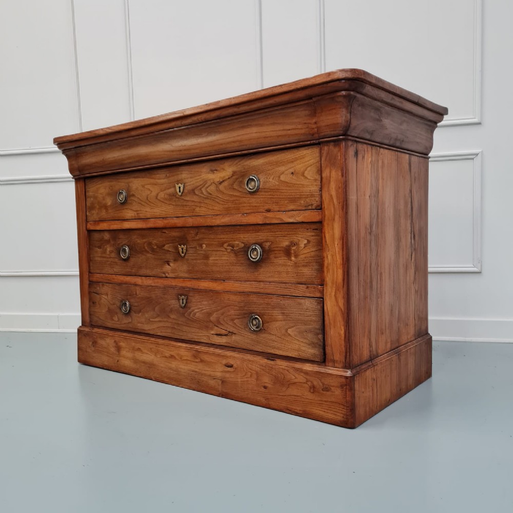 Beautiful Figured Elm French Commode c1850