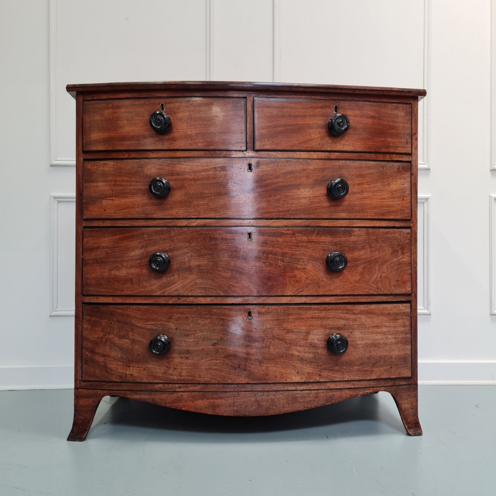 Georgian Bow Front Chest of Drawers c1820