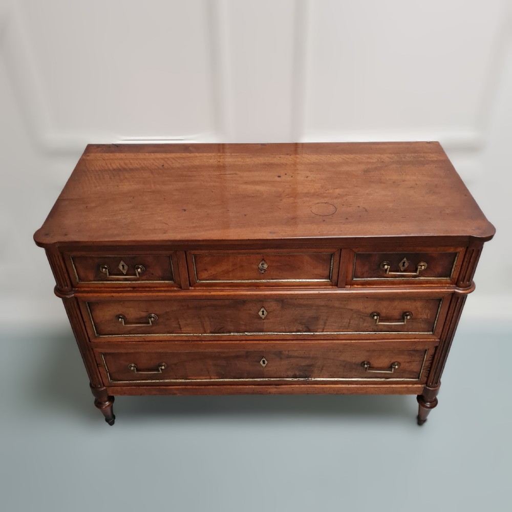 French 18th century Solid Walnut Commode C1790  View VI