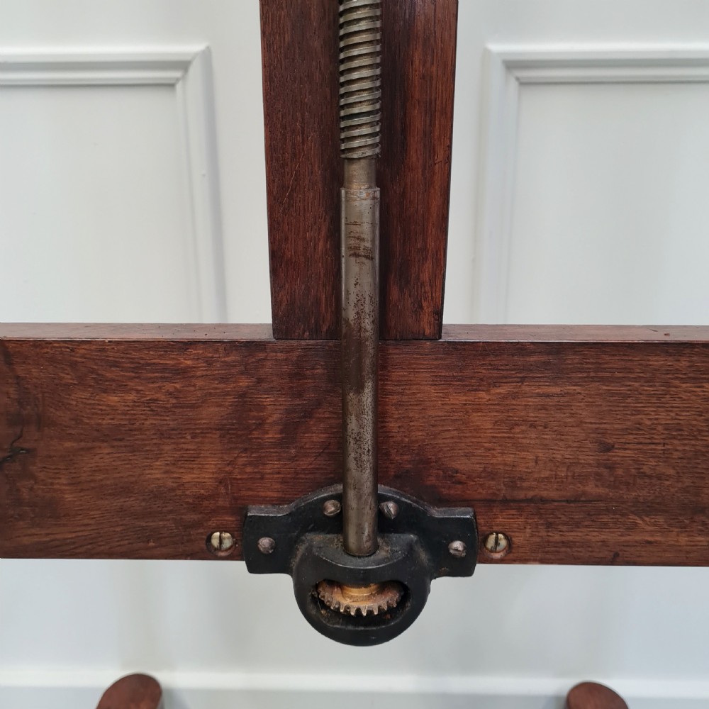 Fantastic French Oak Easel with winder c1900 View VI